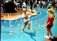 Jonny-Missy-fountain1.jpg