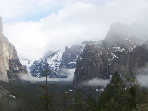 Yosemite Valley through the clouds 