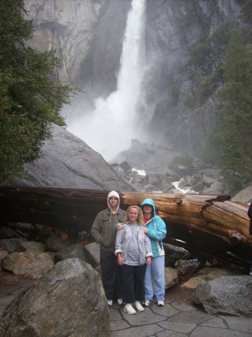 Family at Yosemite falls 