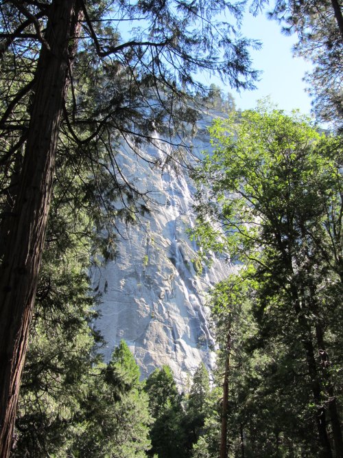 Waterfall from rocks by Ahwahnee Hotel 