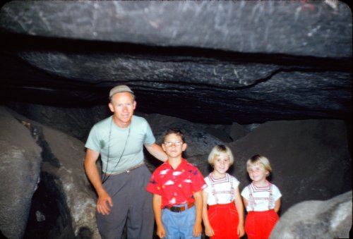 FAmily in indian cave 