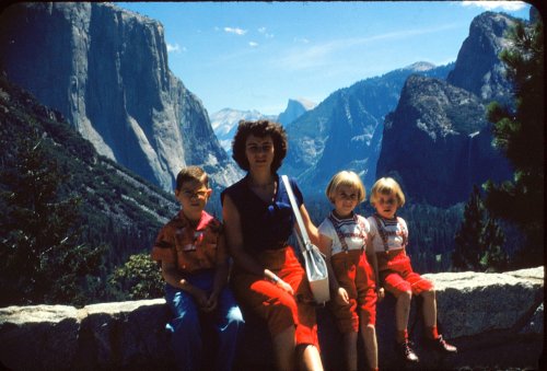 Family - Yosemite Valley from tunnel 