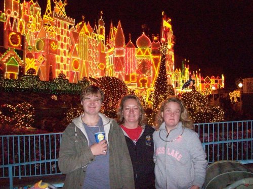 Jonny, Lori, & Melissa at Disneyland 
